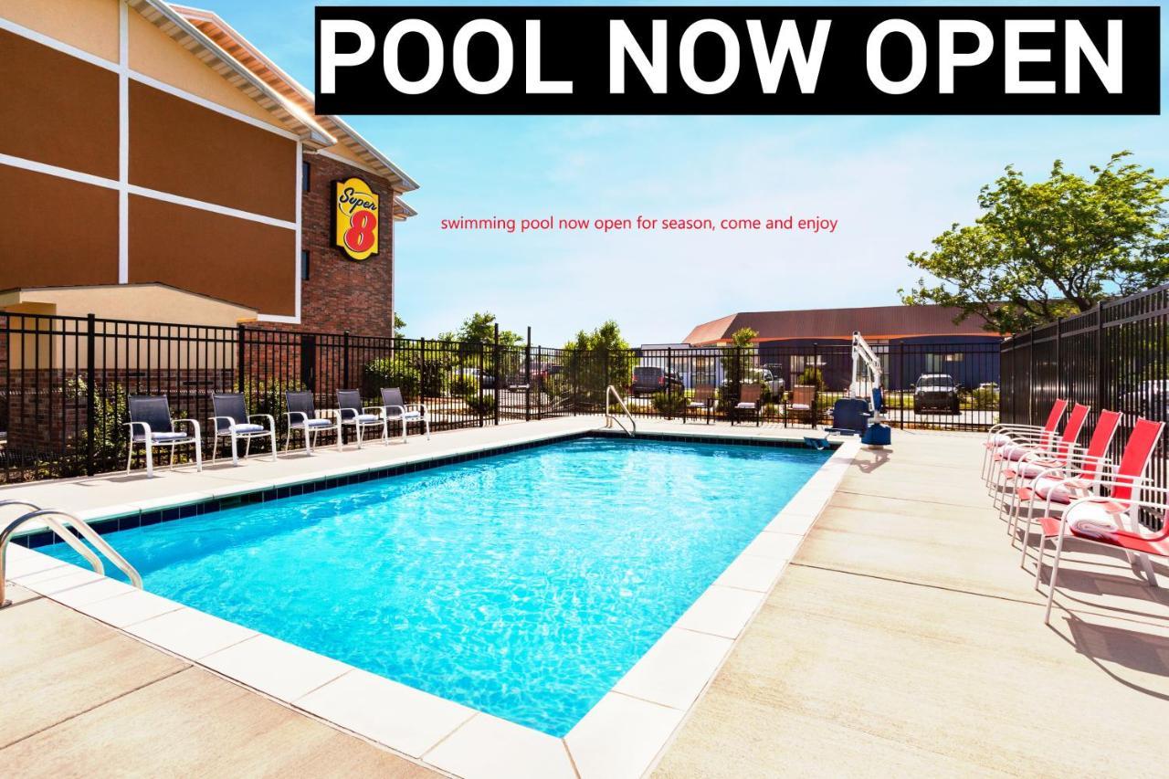 4 Budget Hotels Near Olathe Pointe Shopping Center Worth Booking