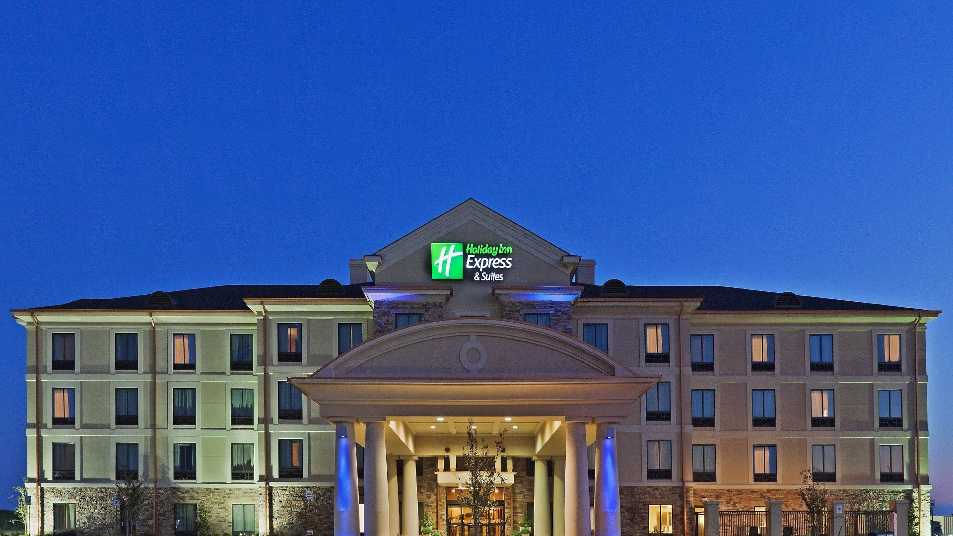 10 Smart Holiday Inn Express Hotels in Oklahoma Worth Booking