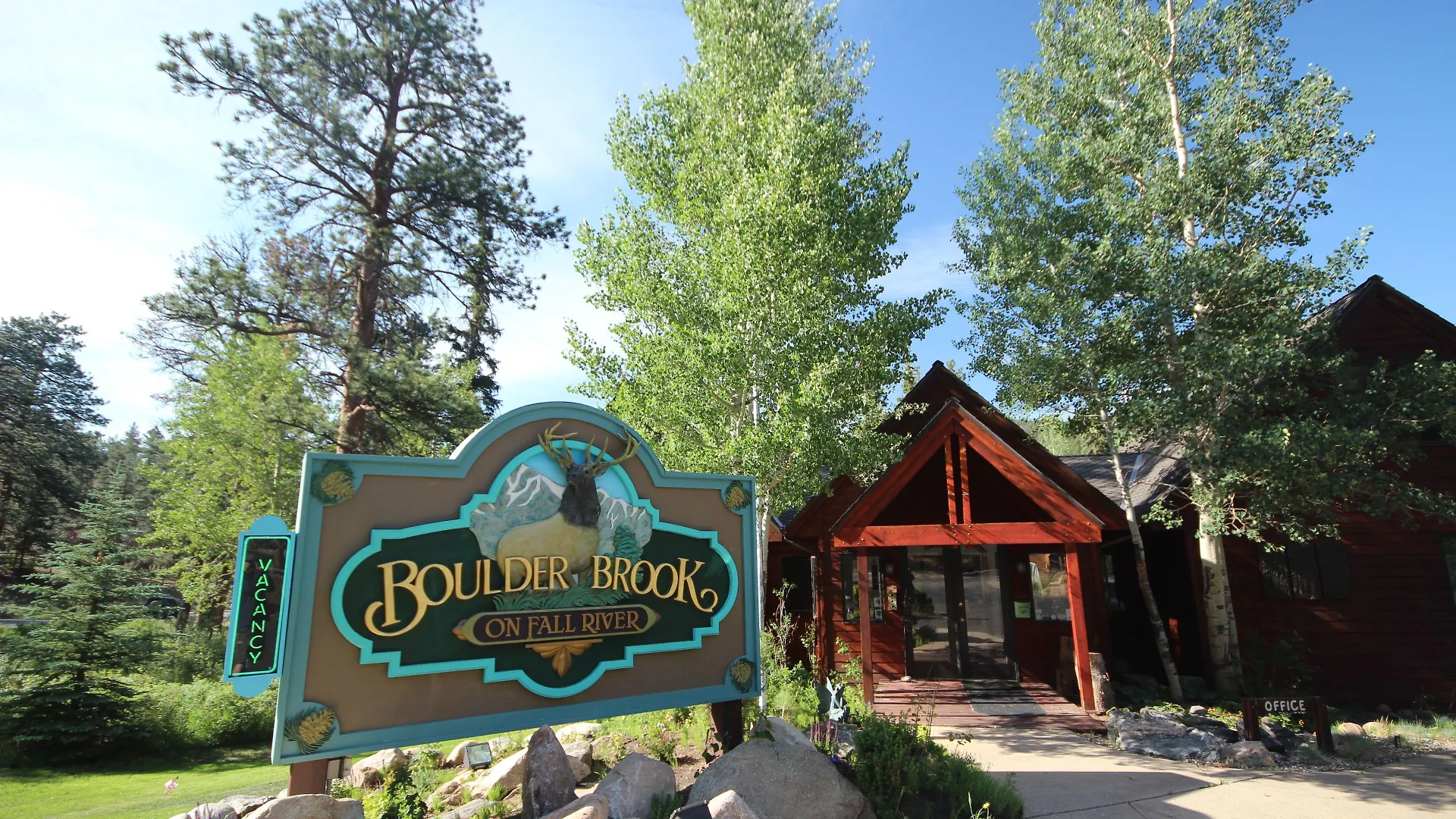 15 Best Golf Hotels in Colorado for Every Type of Player