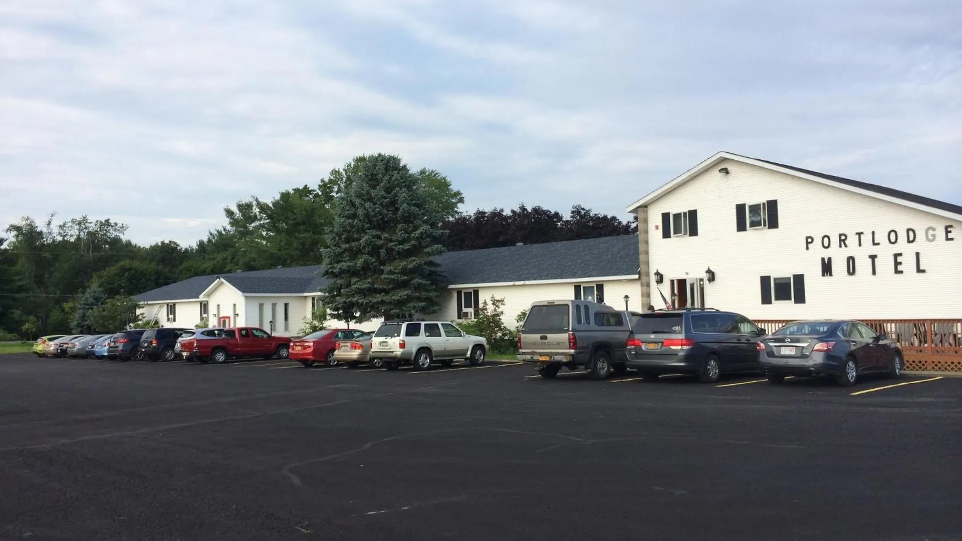 Where to Stay in Upstate New York: 14 Best 3-Star Hotels